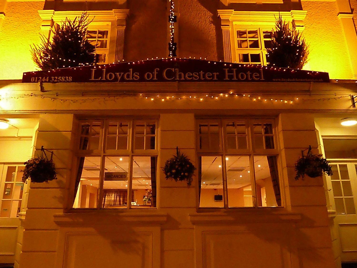 Lloyds Of Chester Hotel Exterior photo